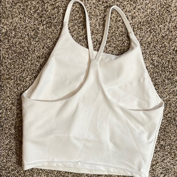 🩷White Halter Top - Picture 2 of 2